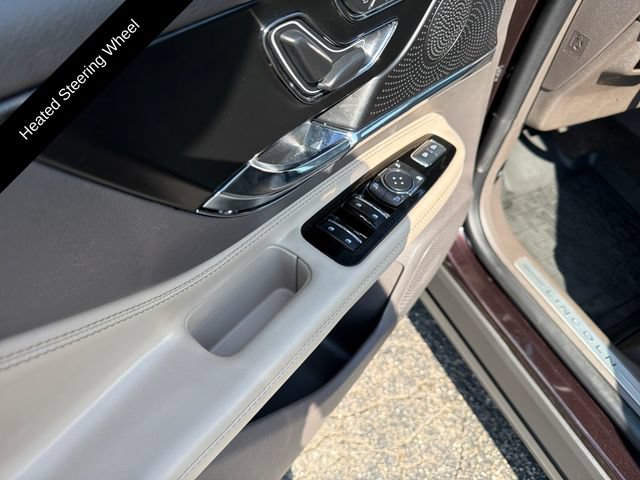 Used 2023 Lincoln Corsair AWD w/ Equipment Group 101A image 16