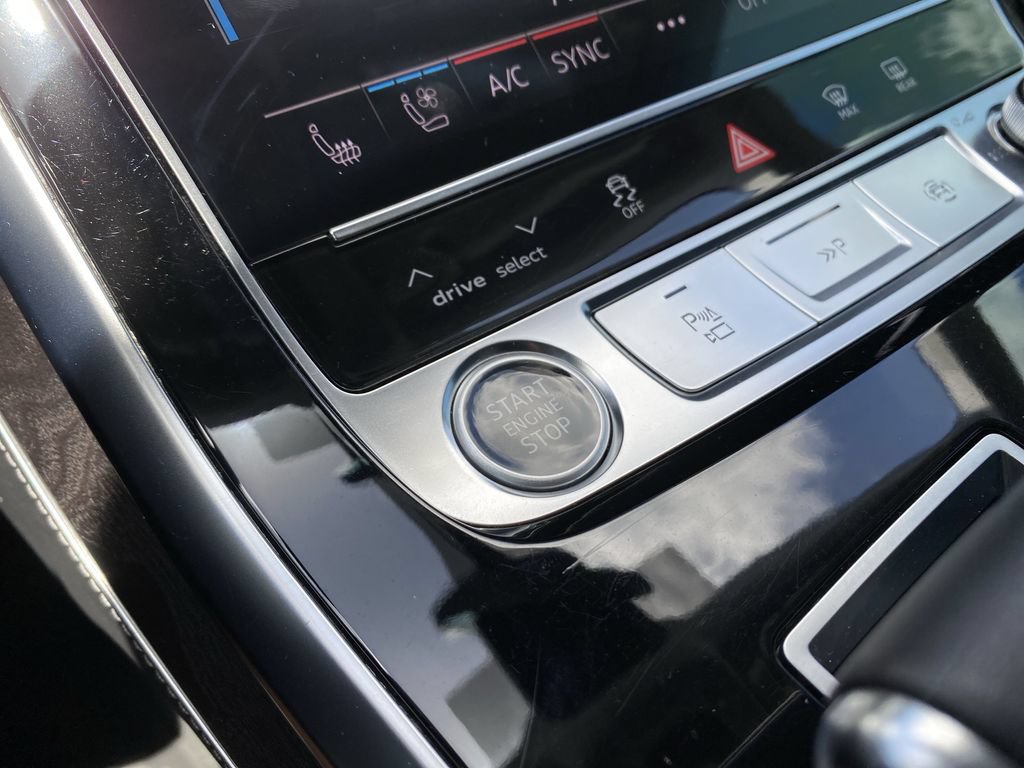 Used 2023 Audi Q8 Prestige w/ Prestige Package AWD/4WD image 27