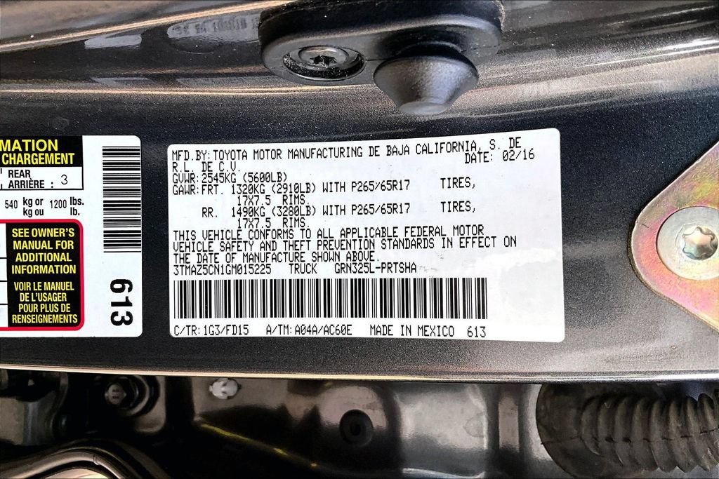 Used 2016 Toyota Tacoma TRD Sport w/ Towing Package RWD image 40