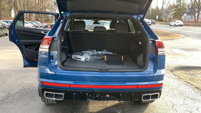 New 2025 Volkswagen Atlas Cross Sport SEL Premium R-Line image 21