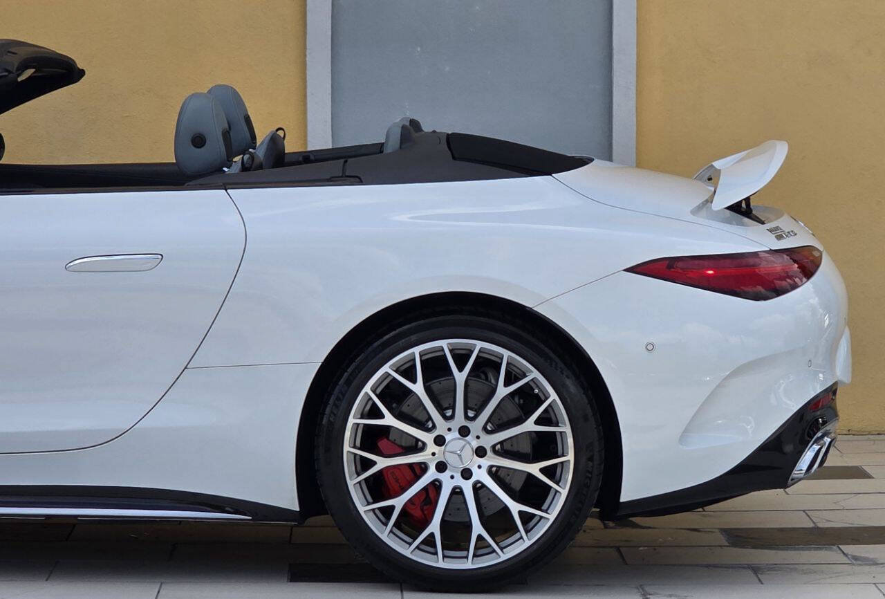 Used 2022 Mercedes-Benz SL 55 AMG 4MATIC image 19