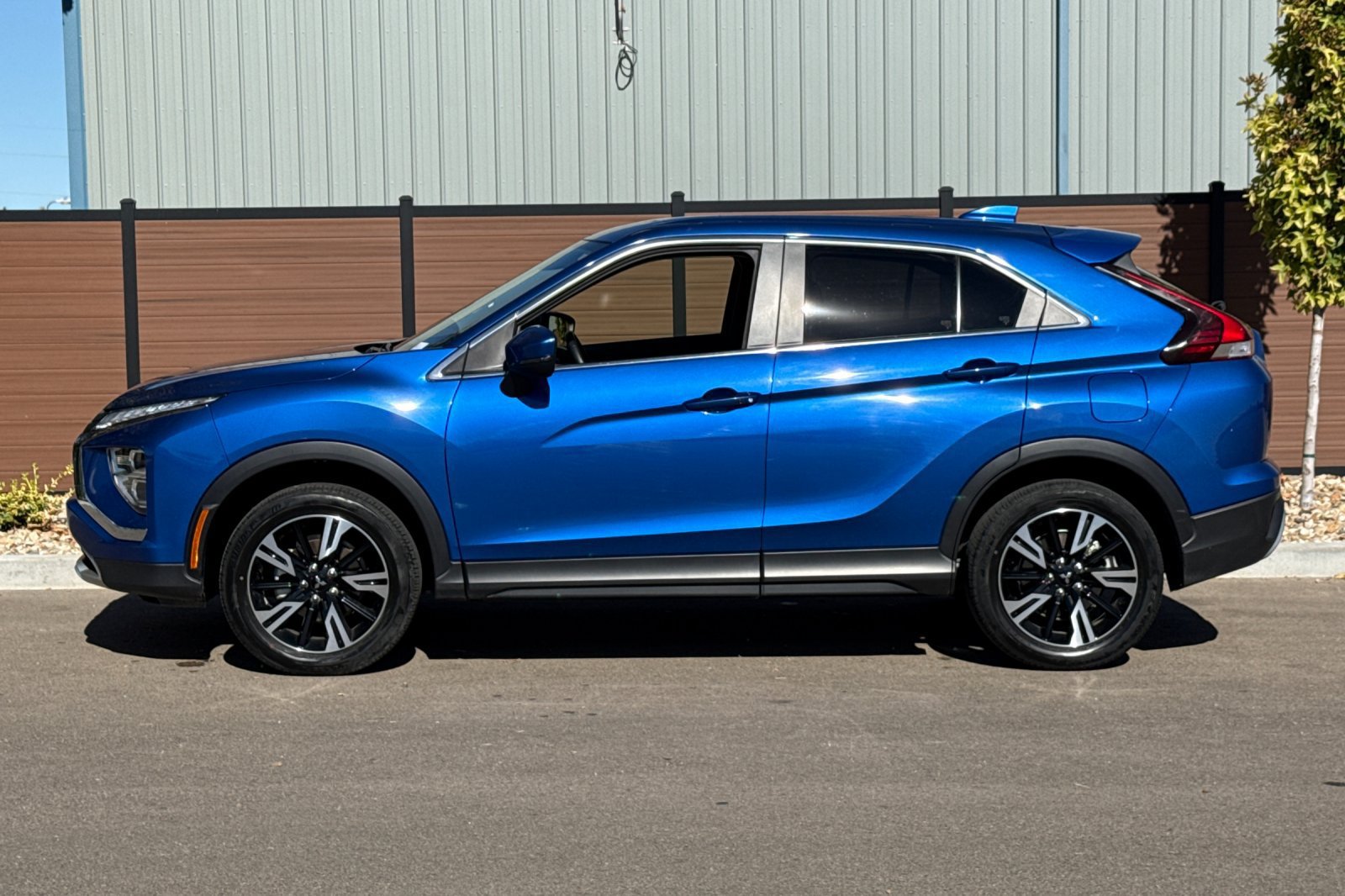 Used 2025 Mitsubishi Eclipse Cross SE AWD/4WD image 14