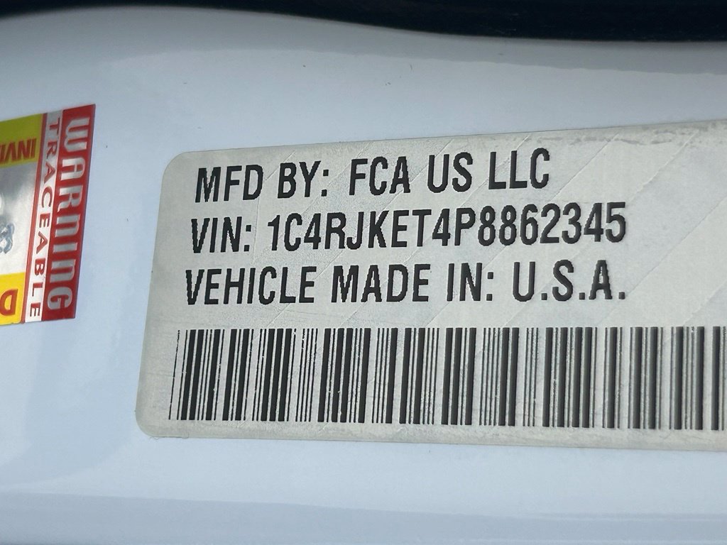 Used 2023 Jeep Grand Cherokee L Summit AWD/4WD image 45
