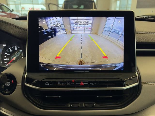 Used 2023 Jeep Compass Limited image 23