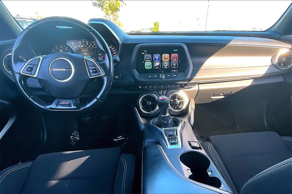 Used 2018 Chevrolet Camaro SS image 23