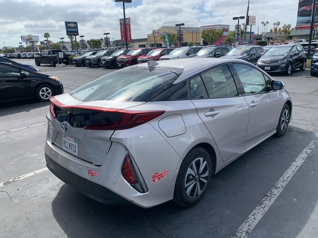 Used 2017 Toyota Prius Prime Advanced w/ Preferred Accessory Package image 8