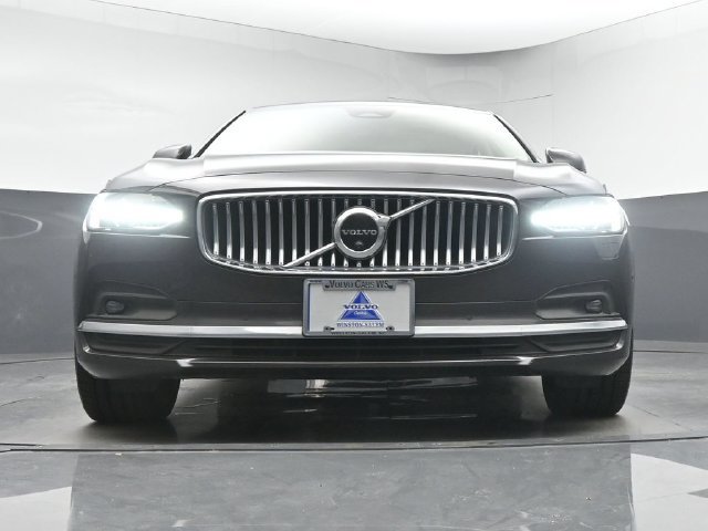 Used 2023 Volvo S90 B6 Ultimate w/ Lounge Package AWD/4WD image 38