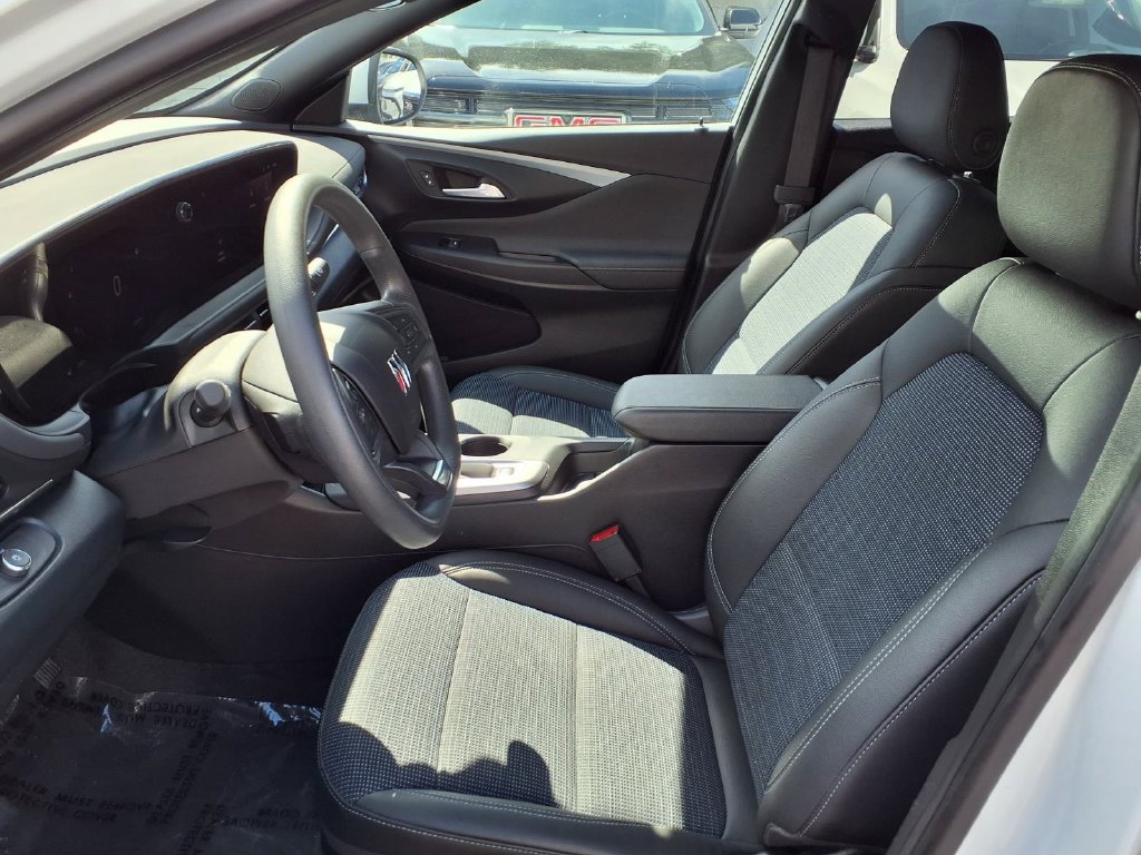 Certified 2026 Buick Envista Preferred FWD image 16