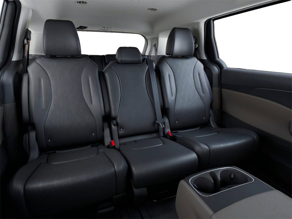 New 2026 Kia Carnival image 16