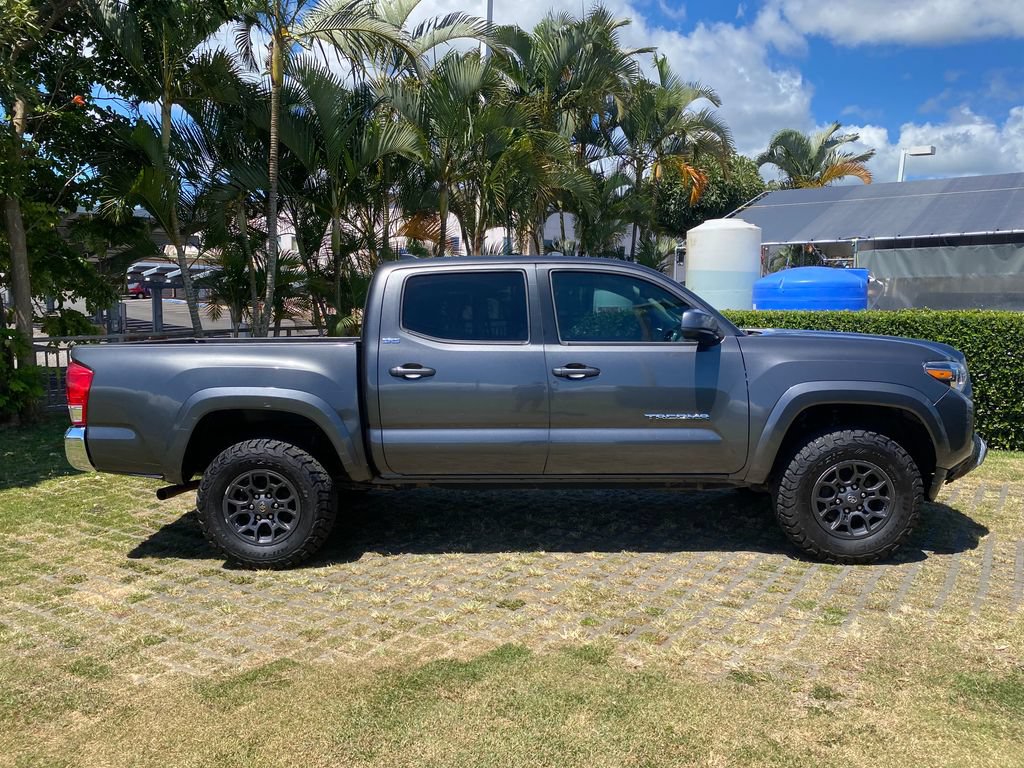 Used 2017 Toyota Tacoma SR5 RWD image 26