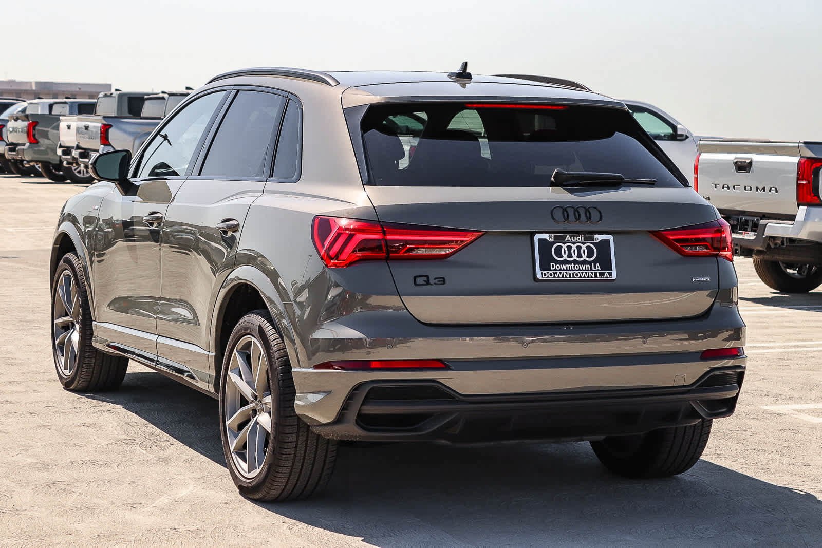 Used 2025 Audi Q3 2.0T Premium w/ Convenience Package AWD/4WD image 6