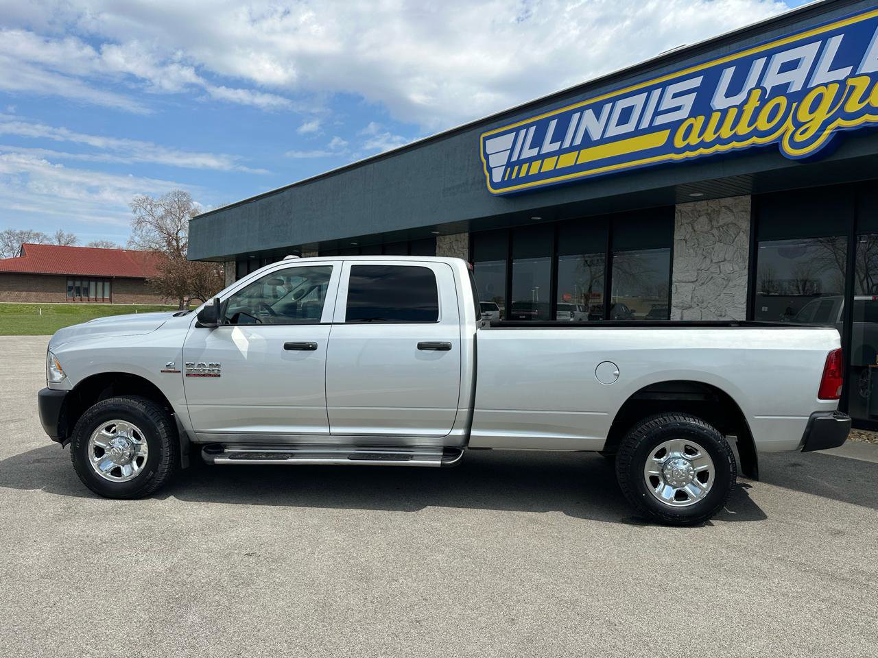 Used 2018 RAM 3500 Tradesman w/ Popular Equipment Group image 4