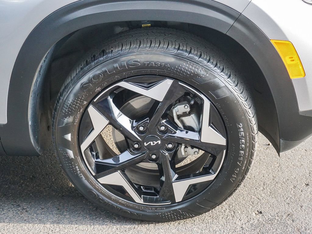 Certified 2024 Kia Seltos EX image 10