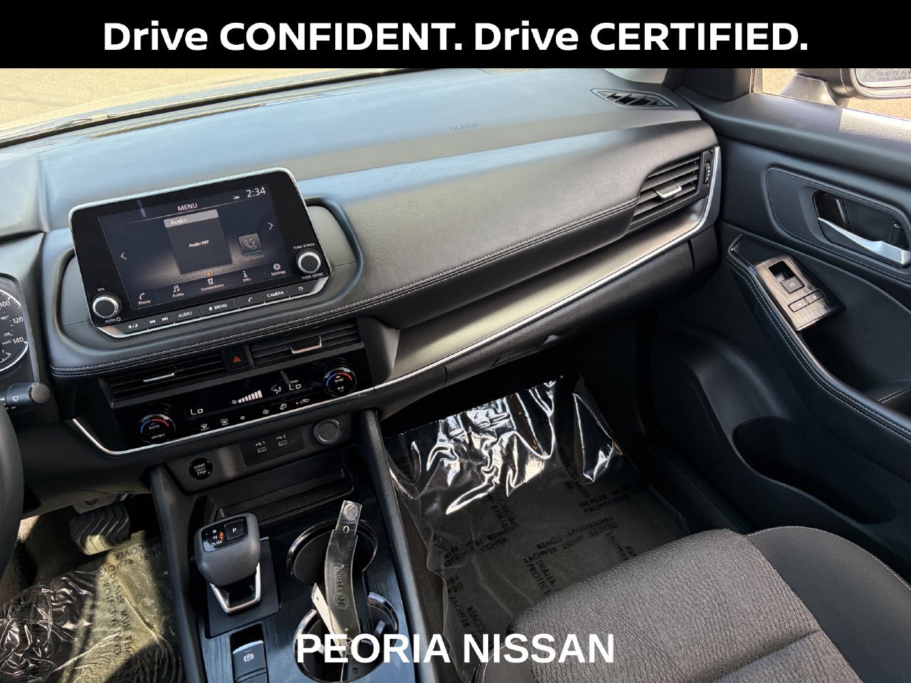 Certified 2025 Nissan Rogue SV FWD image 20