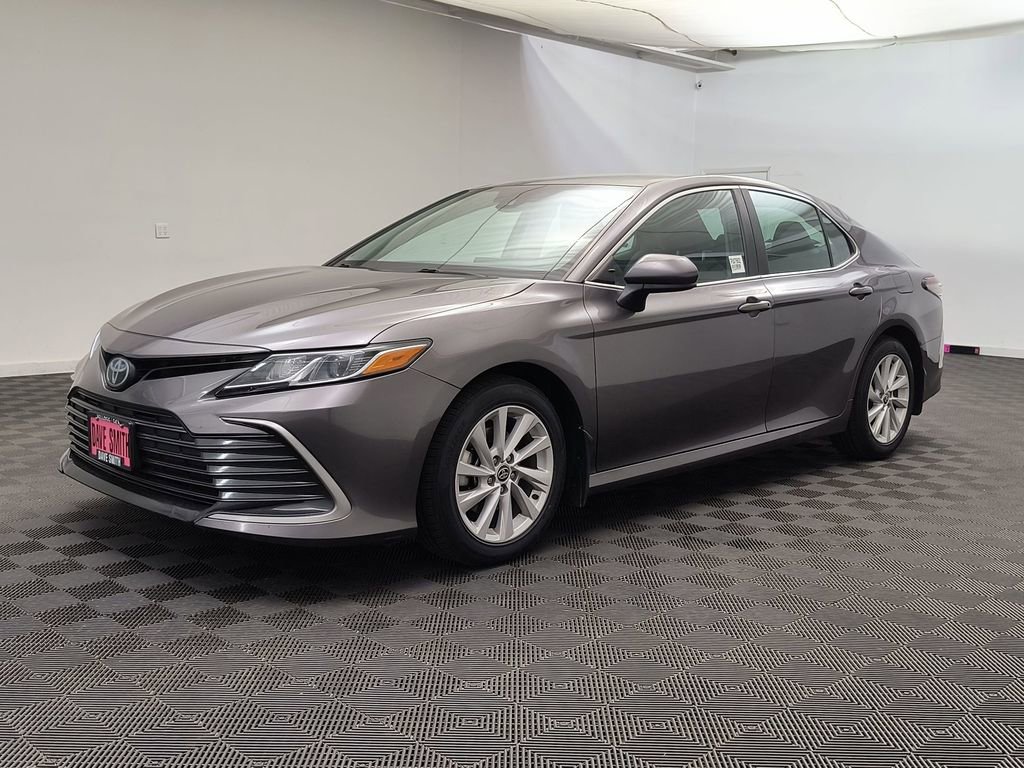Used 2023 Toyota Camry LE FWD image 1