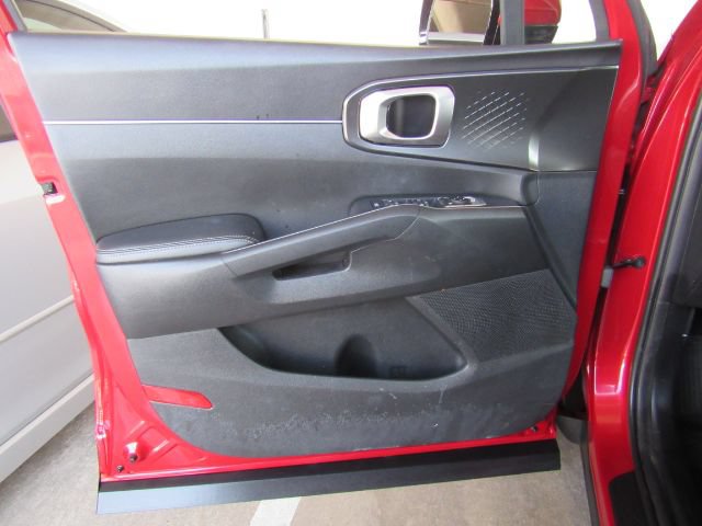 Used 2021 Kia Sorento S FWD image 14