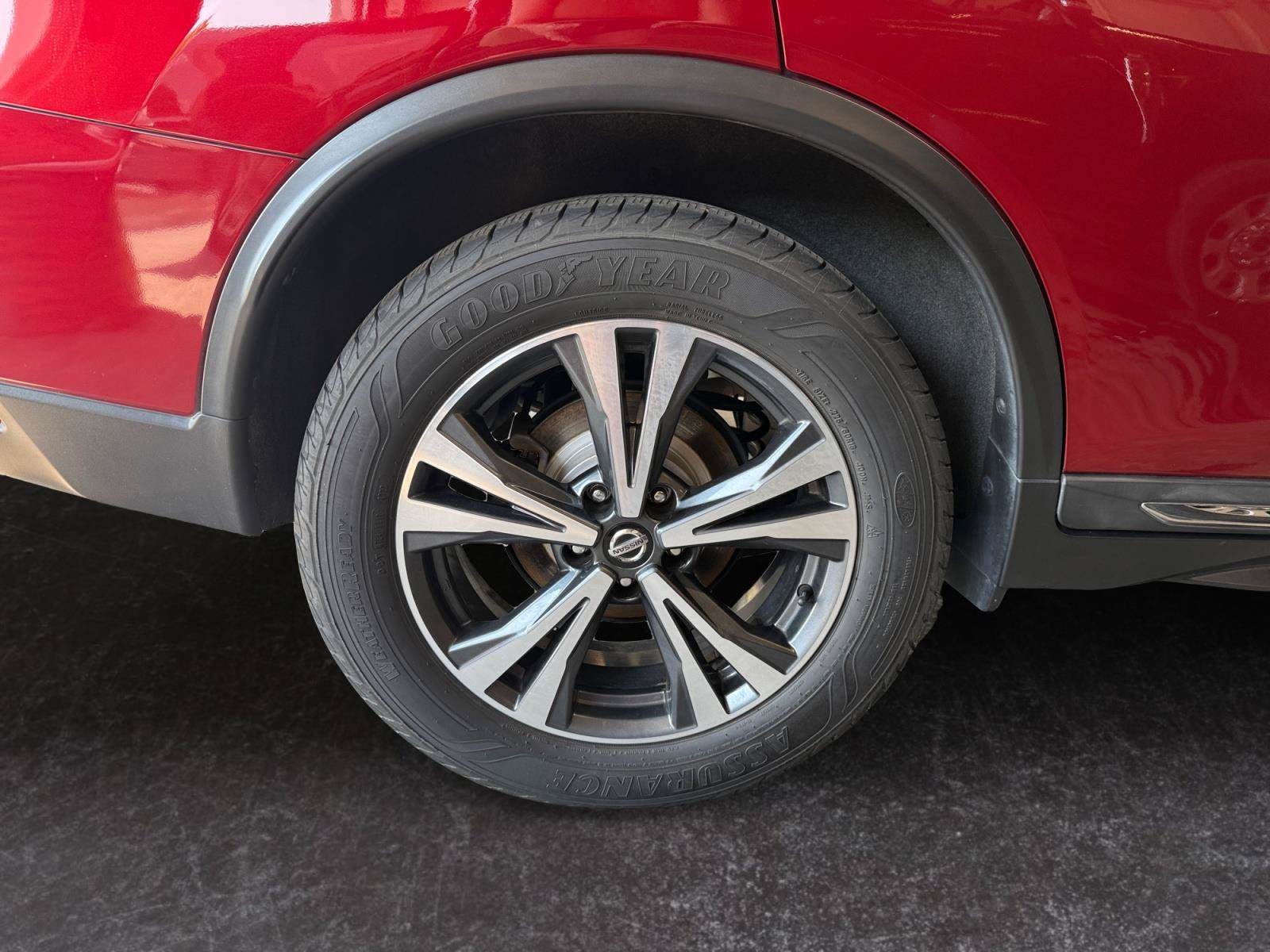 Used 2018 Nissan Rogue SL FWD image 27