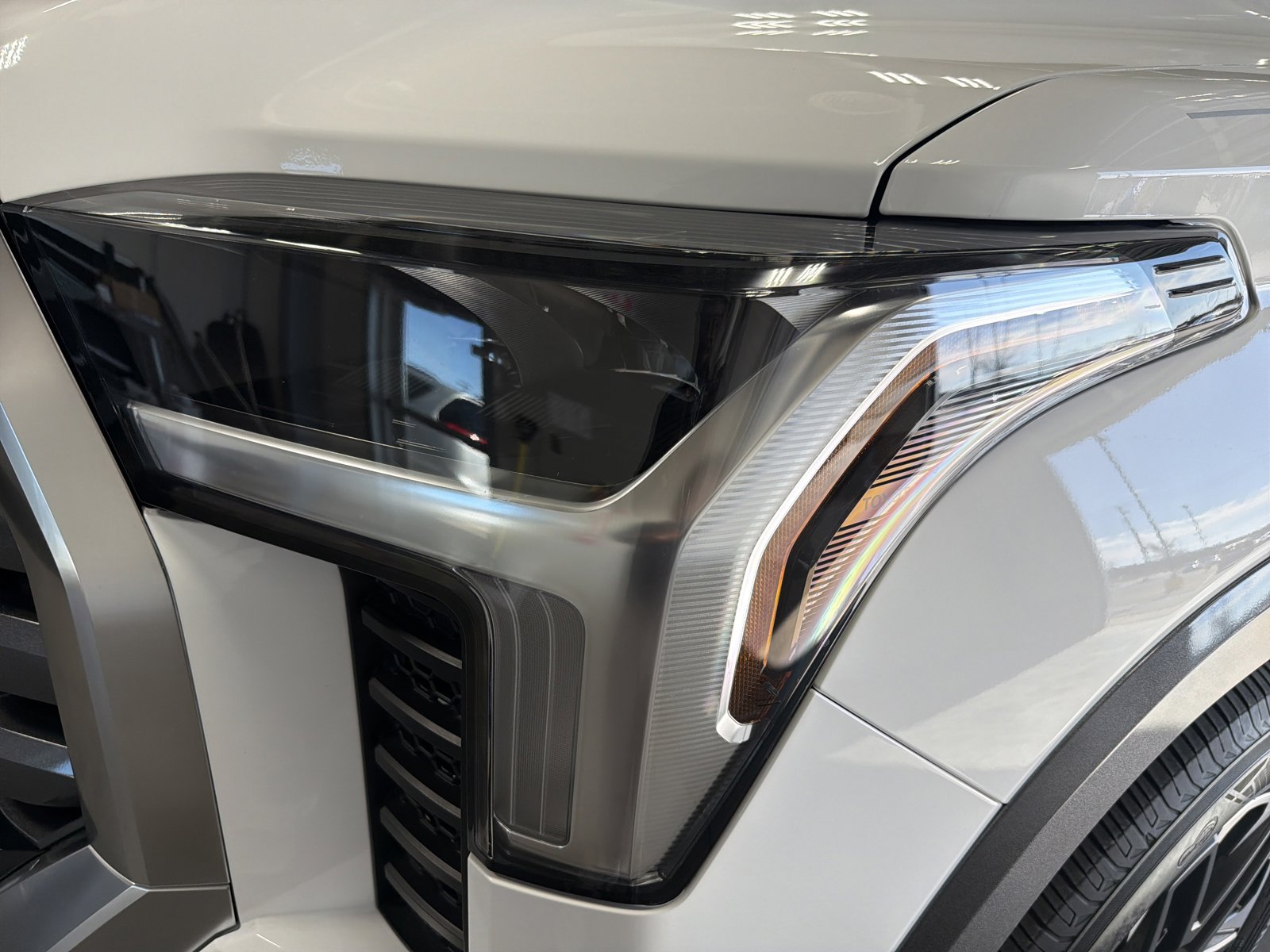 Used 2025 Toyota Tundra Limited image 11