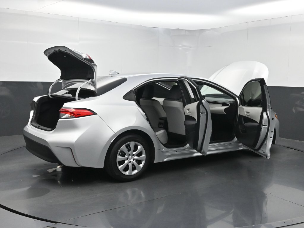 Used 2024 Toyota Corolla LE FWD image 37