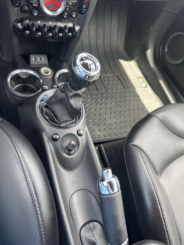 Used 2015 MINI Cooper S FWD image 26