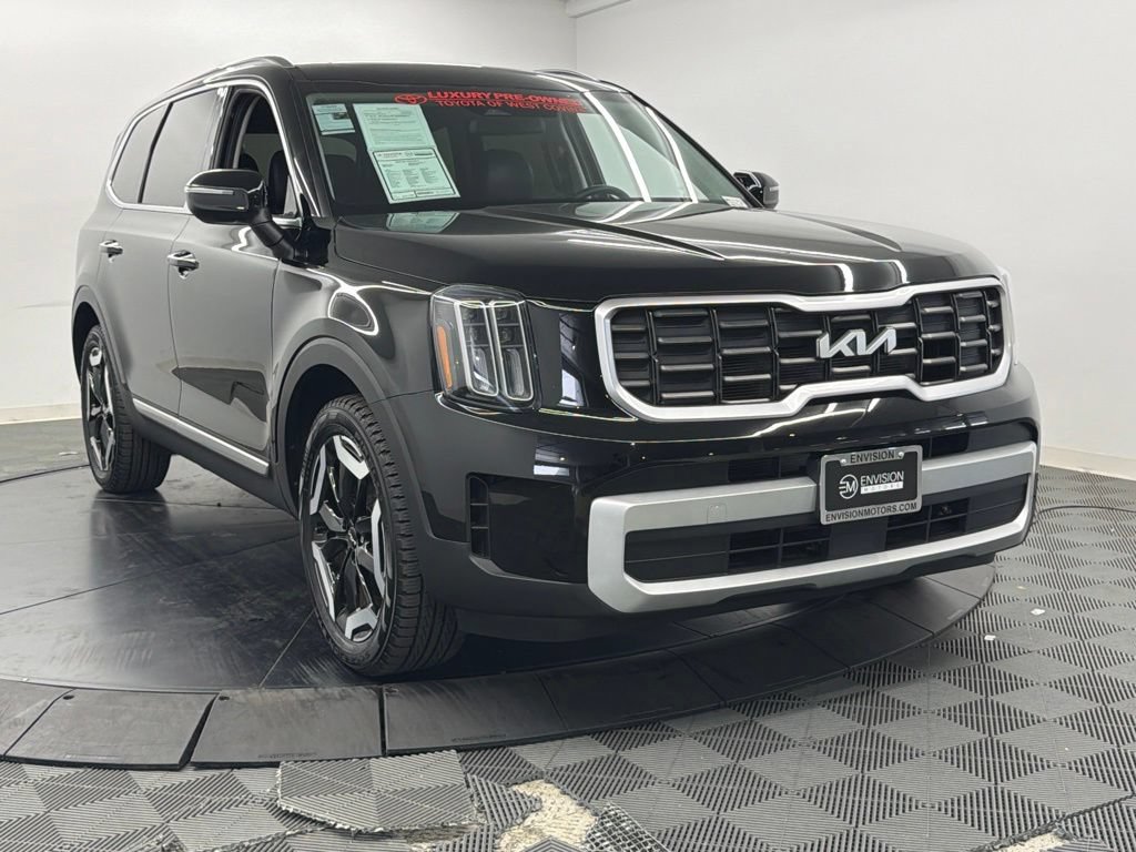 Used 2024 Kia Telluride S w/ S Sunroof Package FWD image 8