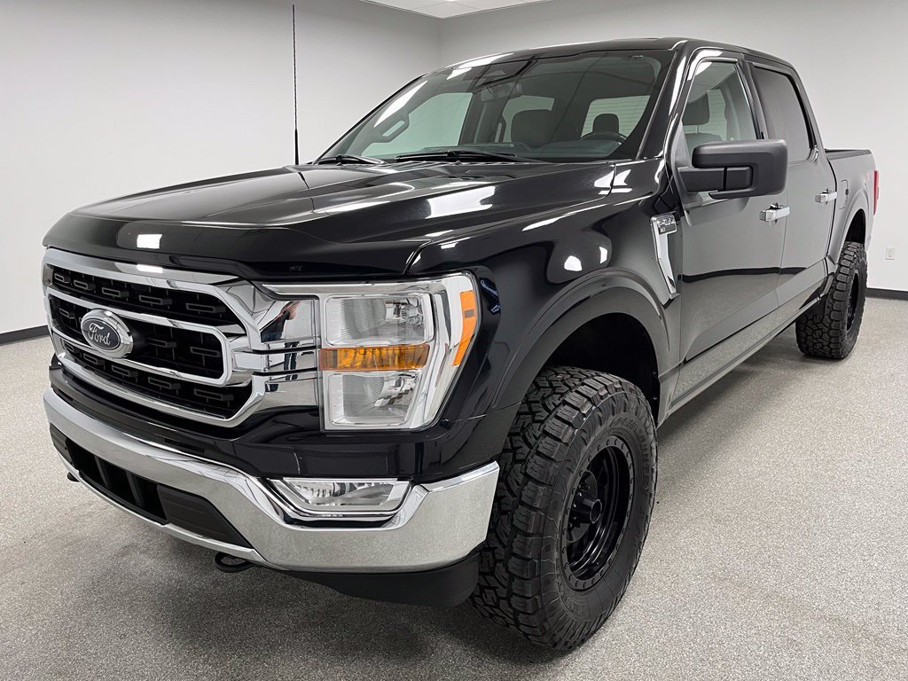 Used 2023 Ford F150 XLT w/ Equipment Group 301A Mid AWD/4WD image 4