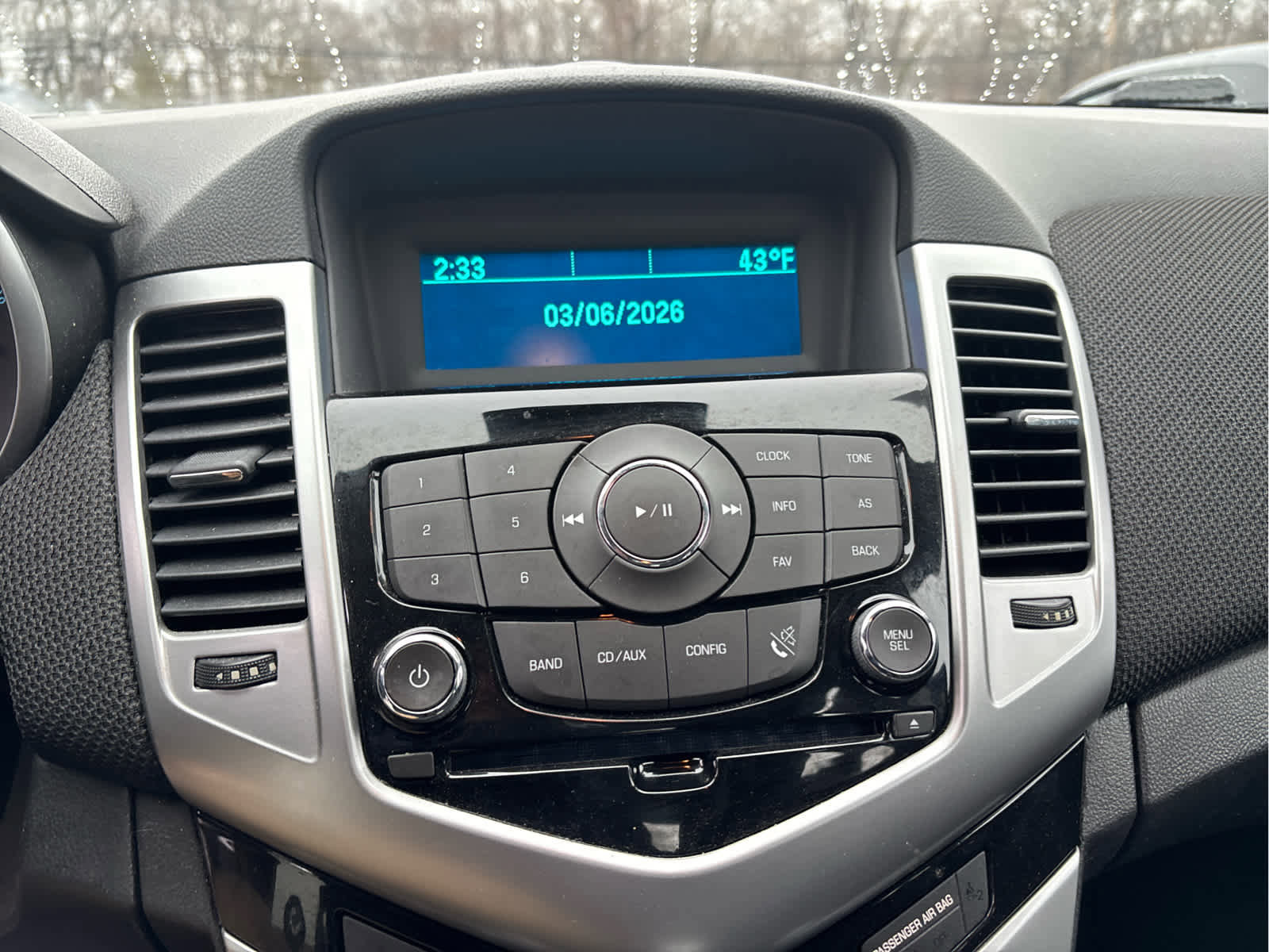 Used 2014 Chevrolet Cruze LT image 15