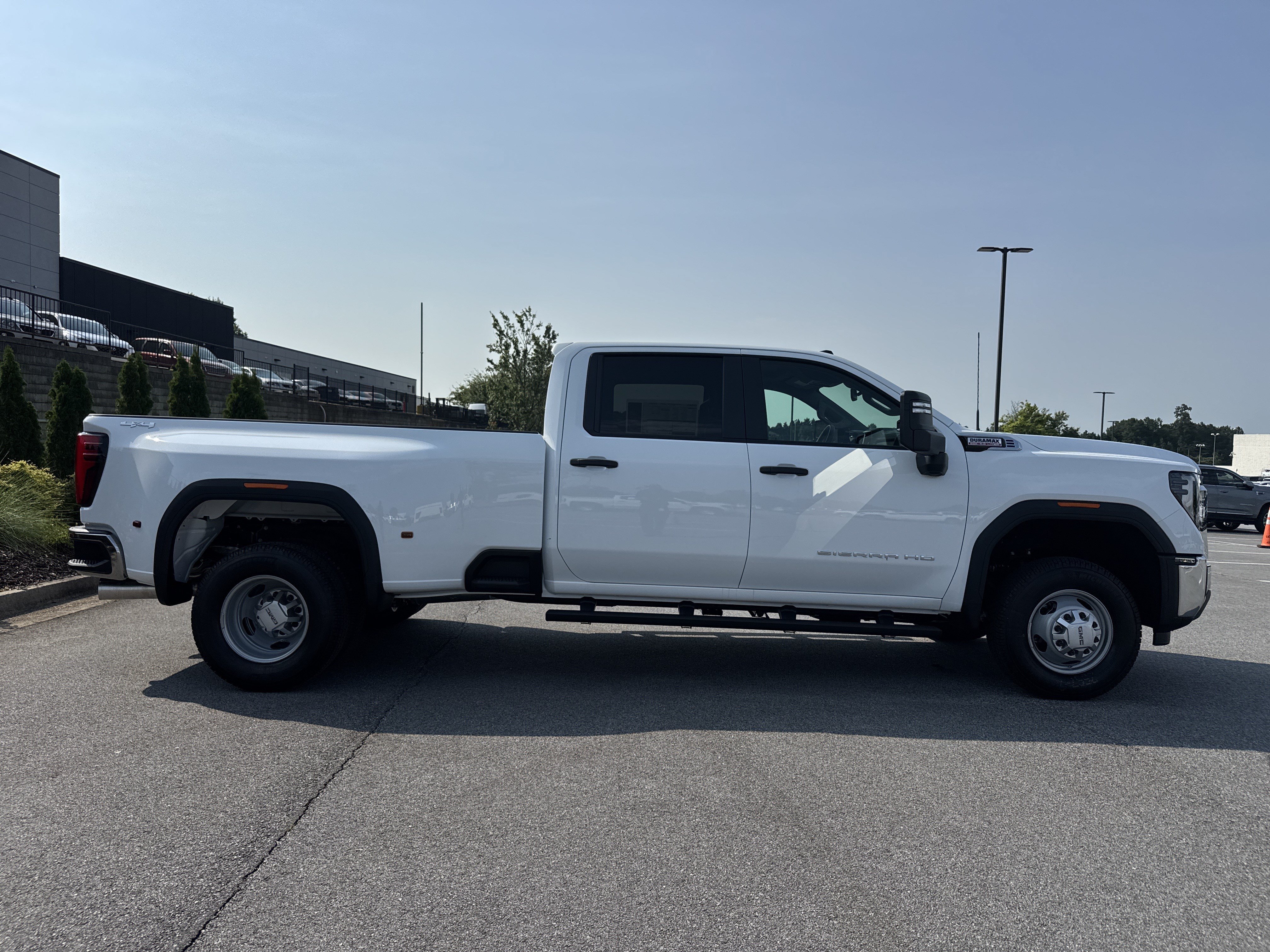 New 2026 GMC Sierra 3500 Pro AWD/4WD image 11