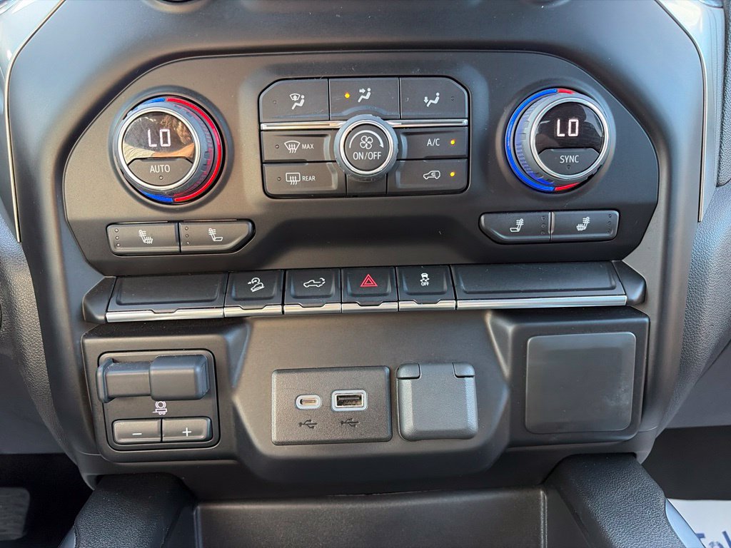 Used 2021 Chevrolet Silverado 1500 LT Trail Boss AWD/4WD image 8