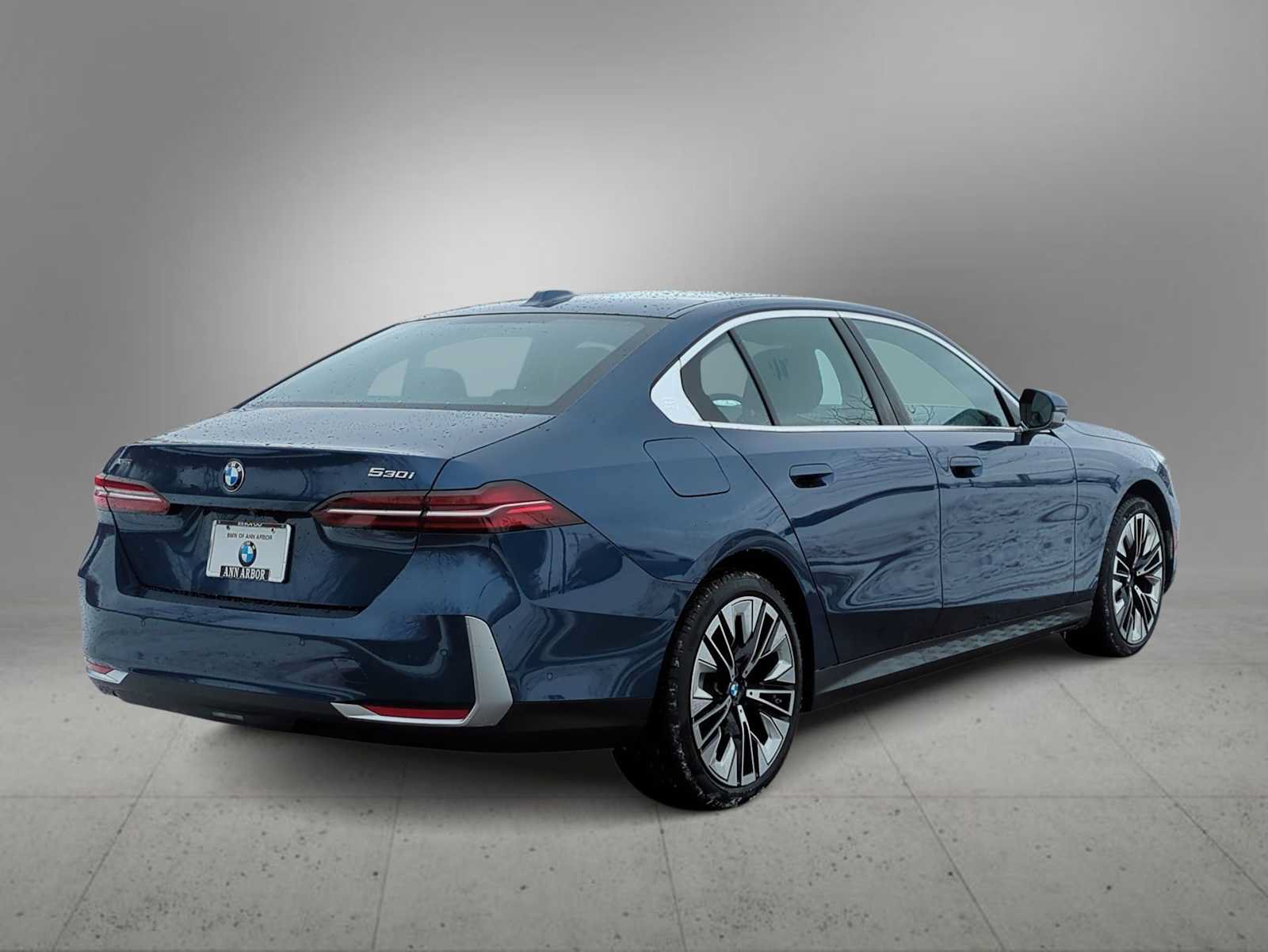 New 2026 BMW 530i xDrive AWD/4WD image 8