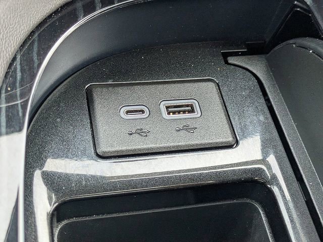 Certified 2024 Cadillac Escalade Sport image 25