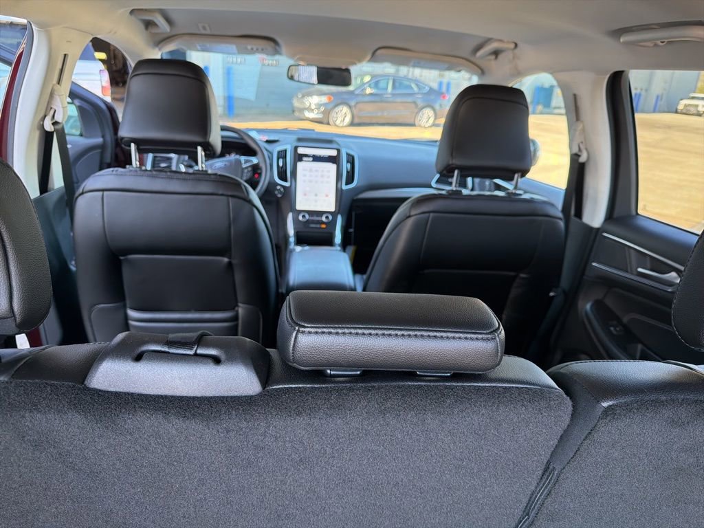 Used 2024 Ford Edge Titanium image 12