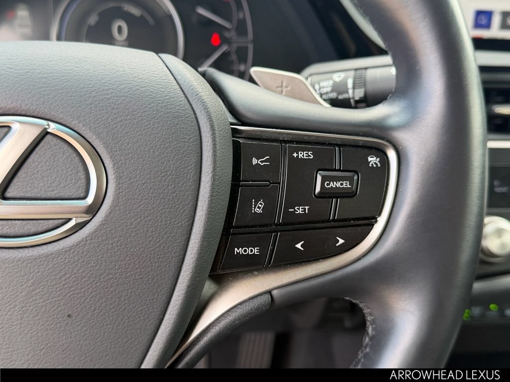 Used 2025 Lexus ES 300h w/ Premium Package FWD image 36
