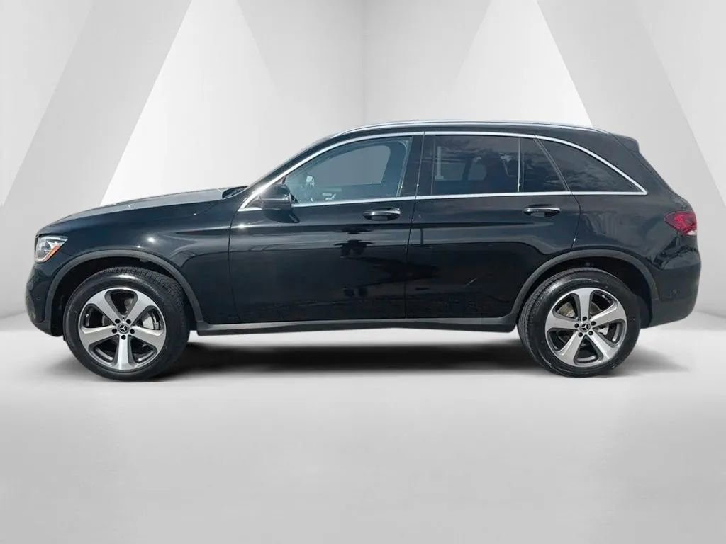 Used 2022 Mercedes-Benz GLC 300 4MATIC image 4
