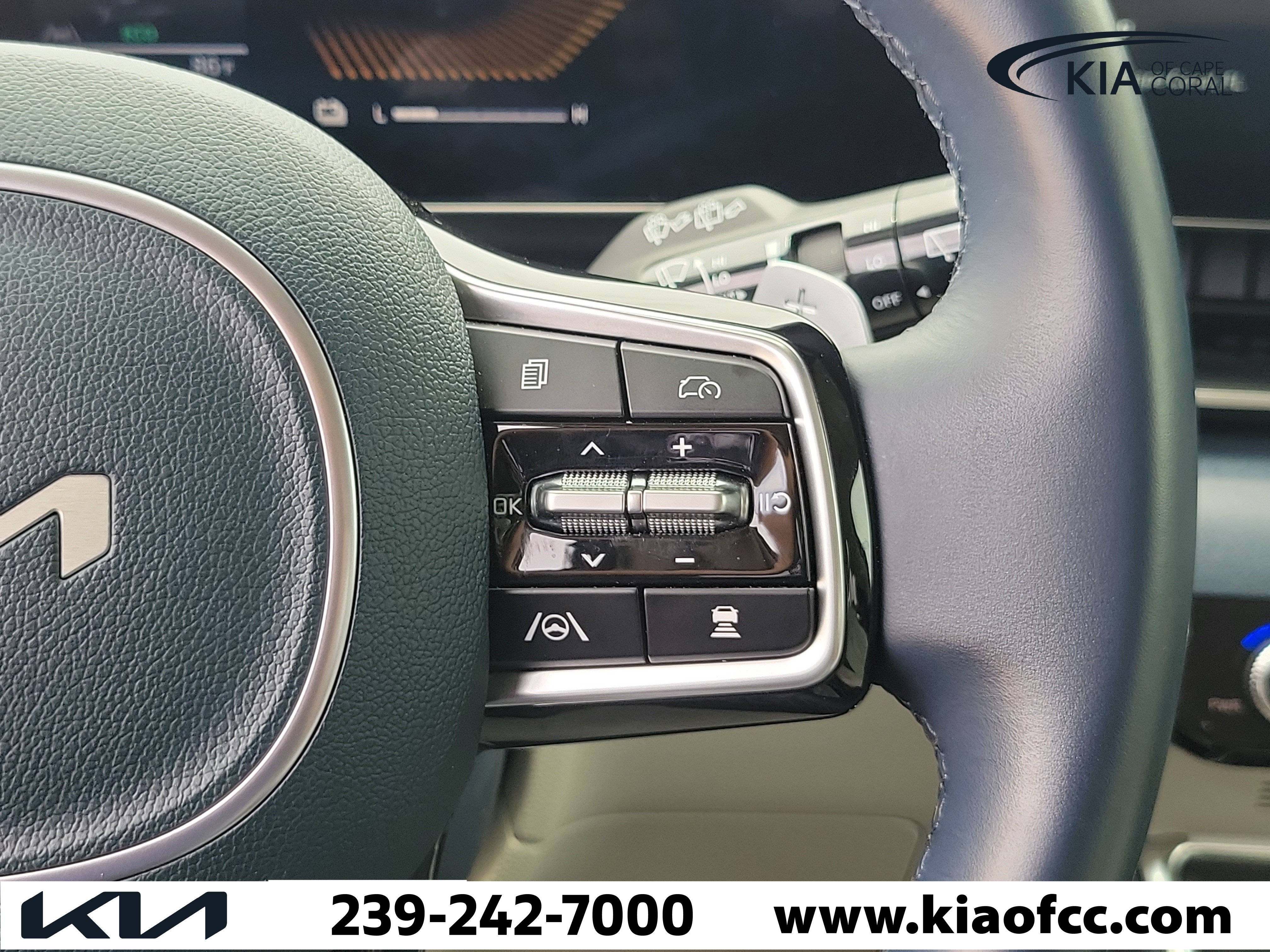 Certified 2026 Kia Carnival EX FWD image 27