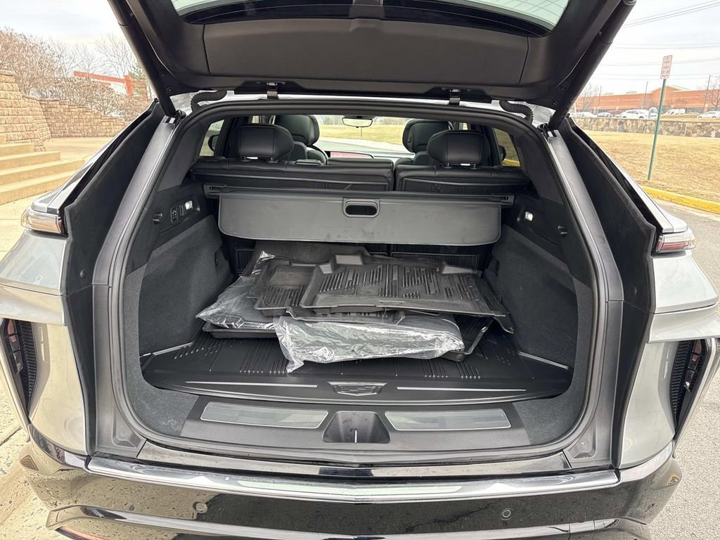 Certified 2024 Cadillac Lyriq Luxury w/ LPO, Floor Liner Package image 14