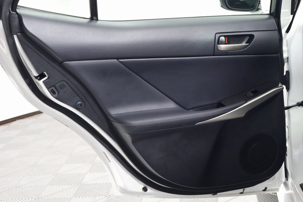 Used 2017 Lexus IS 200t RWD image 13