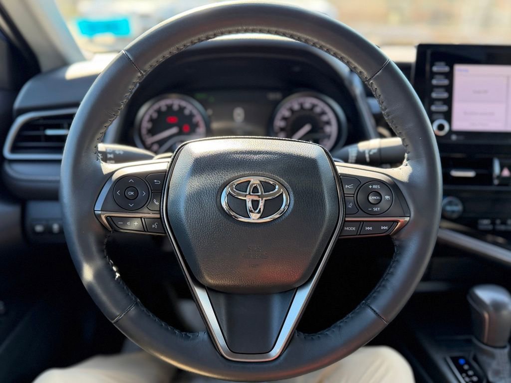 Used 2024 Toyota Camry SE w/ Cold Weather Package image 11