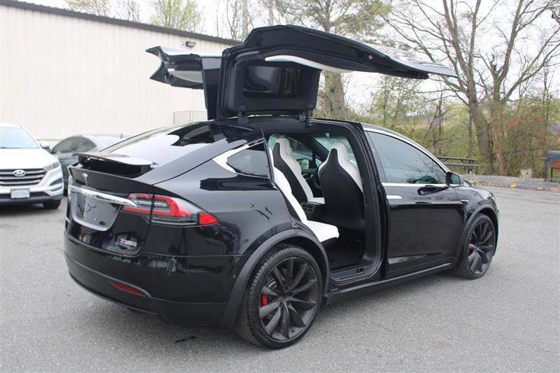 Used 2018 Tesla Model X P100D image 8