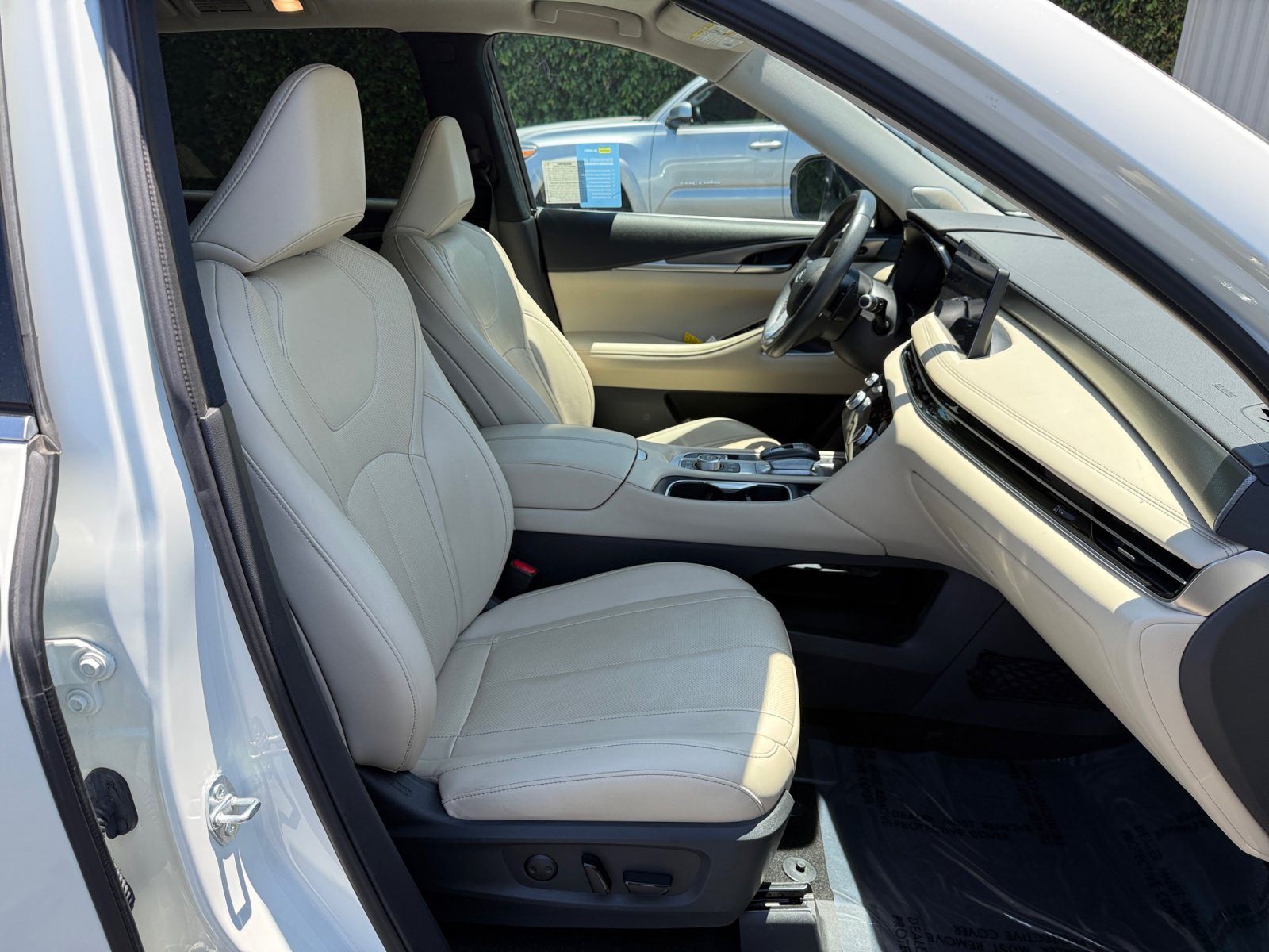 Used 2023 INFINITI QX60 Luxe w/ Performance Audio Package AWD/4WD image 20