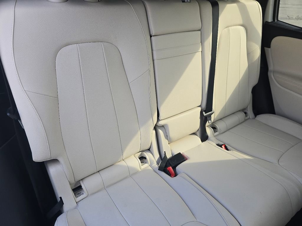 Certified 2024 Mercedes-Benz GLB 250 4MATIC image 22
