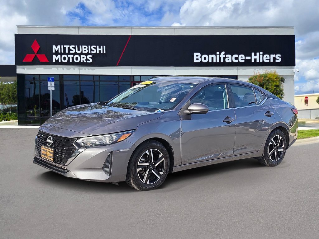 Used 2024 Nissan Sentra SV FWD image 2