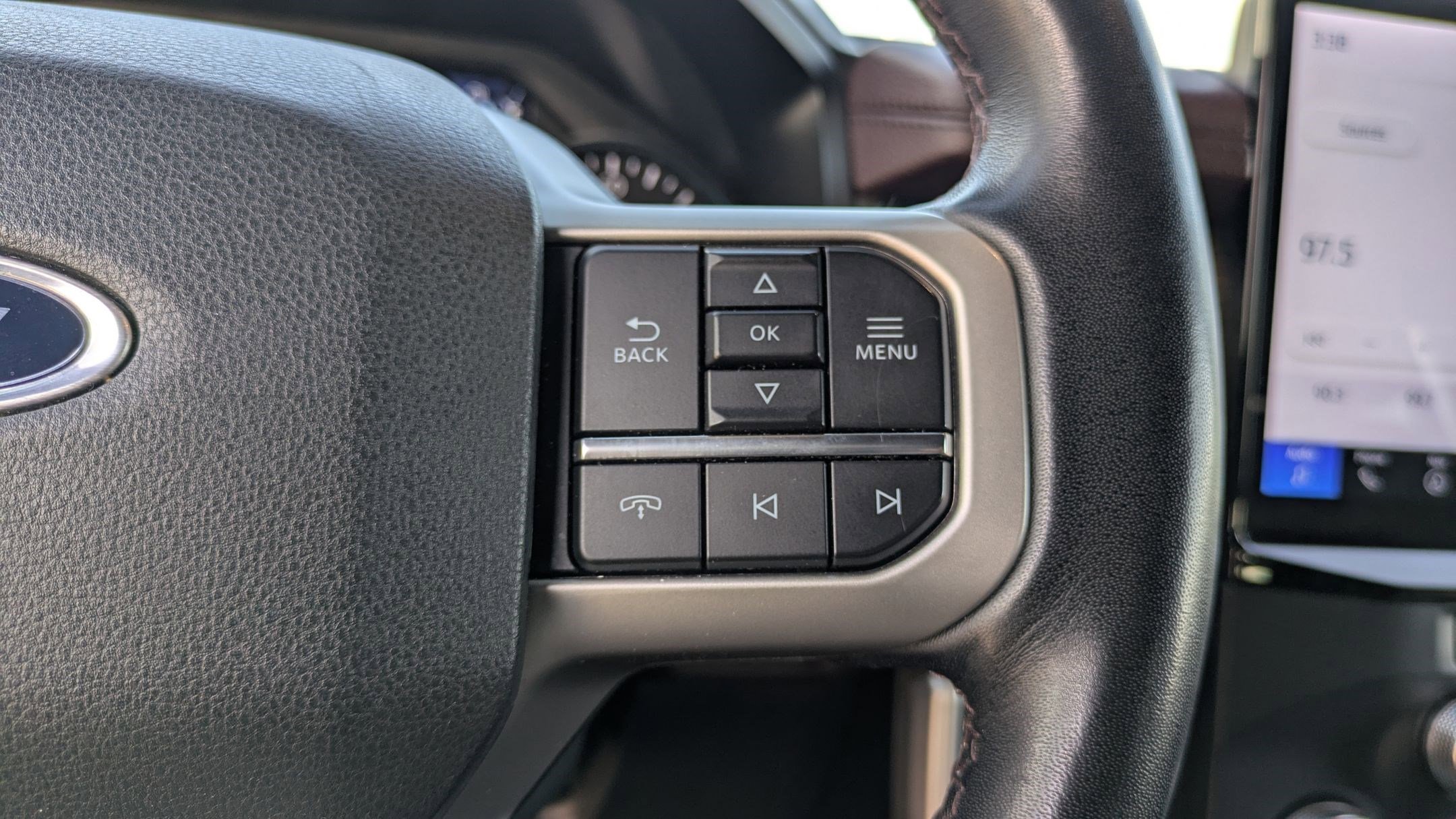 Used 2023 Ford Expedition Max Limited image 18