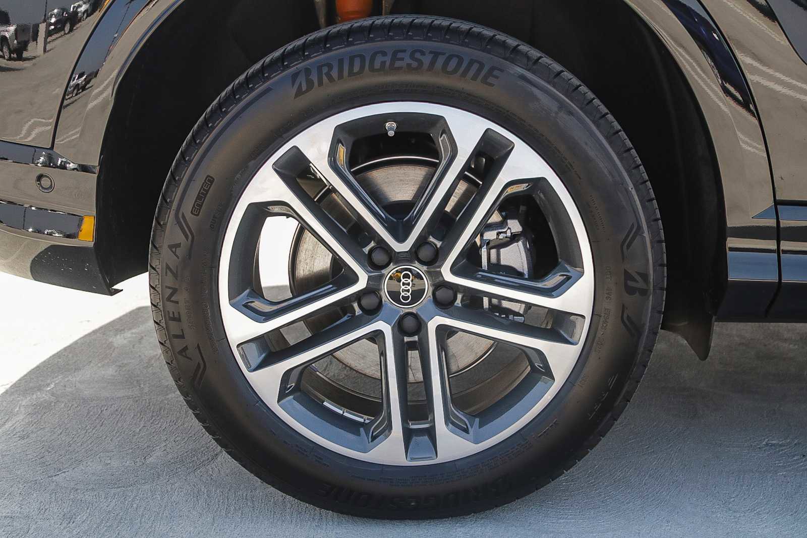 New 2025 Audi Q5 Premium image 10