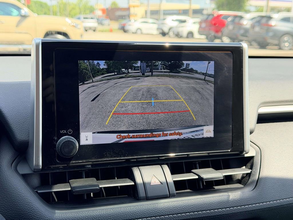 Certified 2023 Toyota RAV4 XLE w/ Convenience Package AWD/4WD image 4