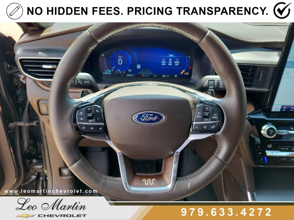 Used 2021 Ford Explorer King Ranch w/ Premium Technology Package AWD/4WD image 23