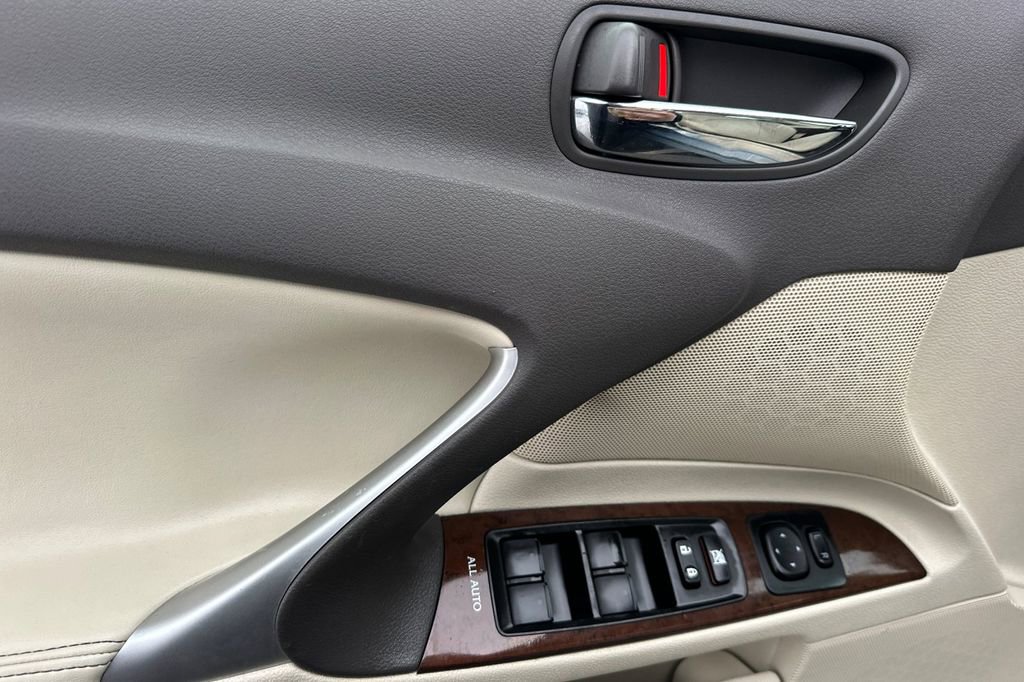 Used 2012 Lexus IS 350 image 11