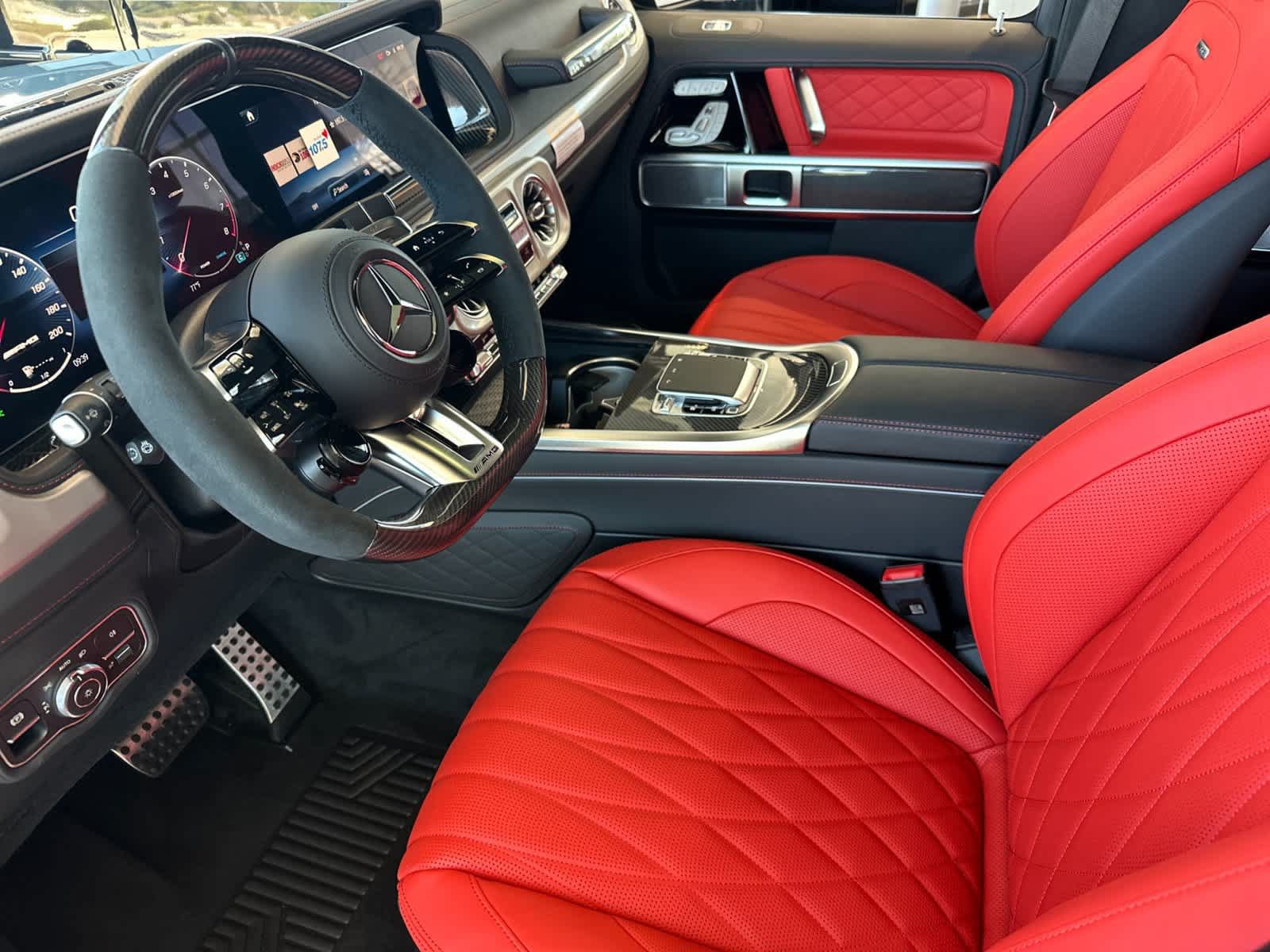 New 2027 Mercedes-Benz G 63 AMG 4MATIC image 10