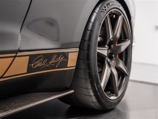 Used 2022 Ford Mustang Shelby GT500 w/ Carbon Fiber Track Pack image 37