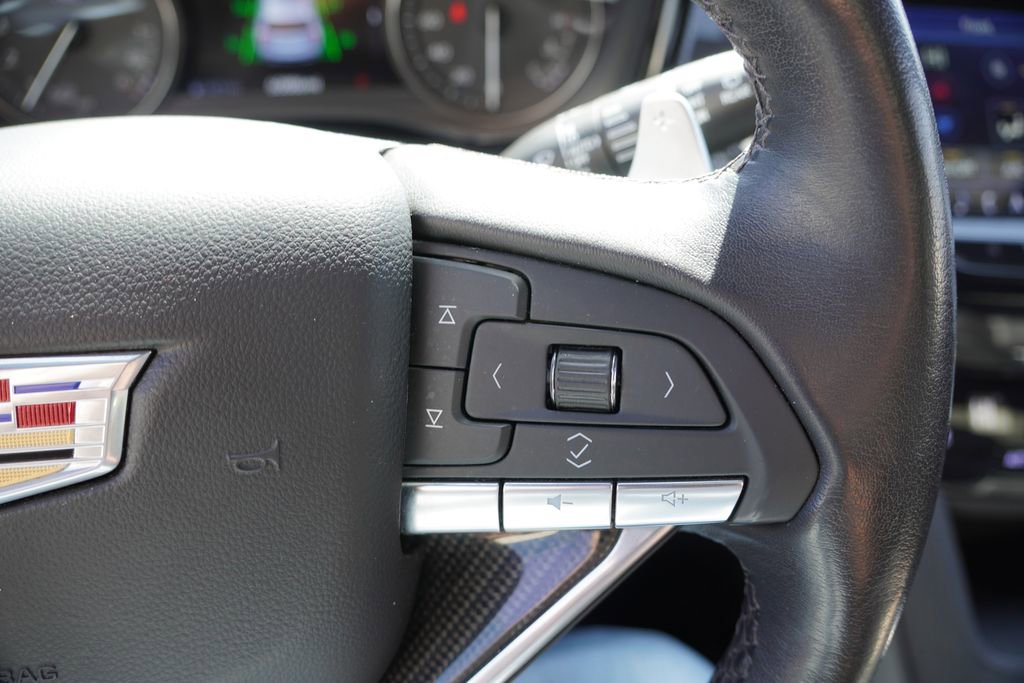 Used 2022 Cadillac XT6 Sport w/ Technology Package image 38